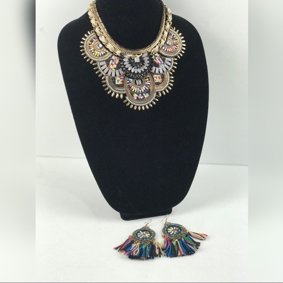 ALDO BIB Tribal Glam Statement Necklace Earrings - Picture 7 of 8